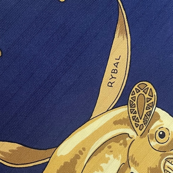 Hermes Scarf Carre 90 “Les Cavaliers d’Or” - Picture 9 of 9